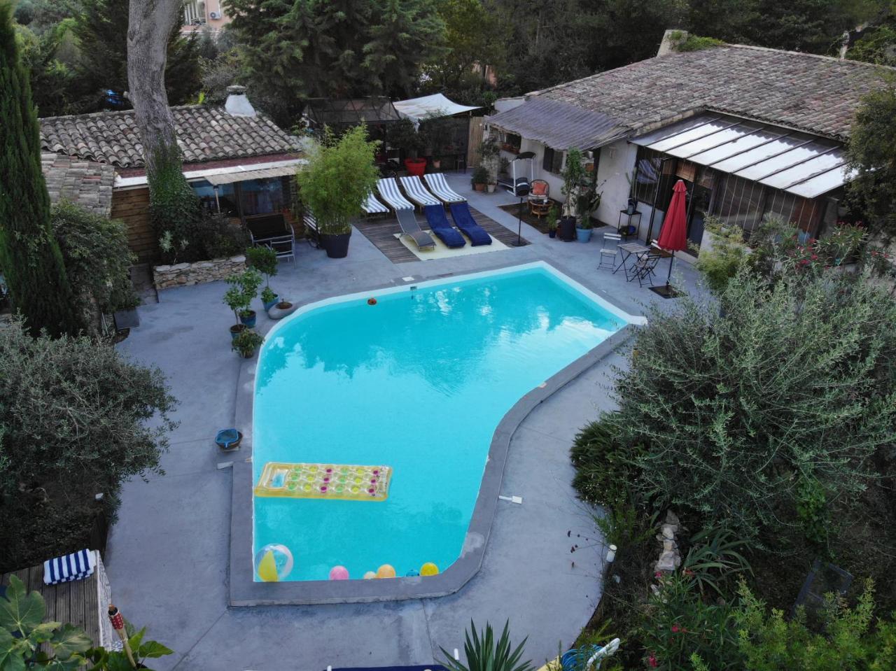 Inn 4 Bears Νιμ Εξωτερικό φωτογραφία